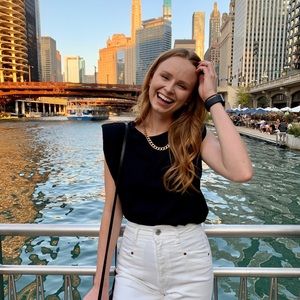 Meet your Posher, Danielle